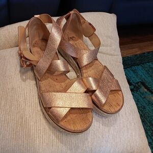 MICHAEL KORS MICHAEL Platform Strappy Ankle Sandals Leather Rose Gold Size 7